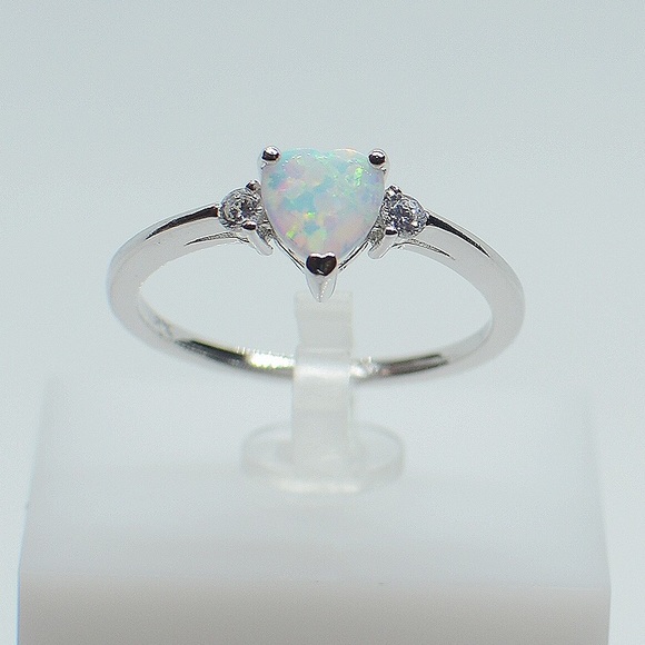 .925 Sterling Silver White Opal Heart Ring - Picture 5 of 6